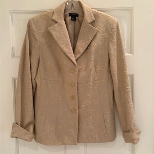 Textured tan 3 set suit, jacket is a size 4, pants and skirt a size 6
